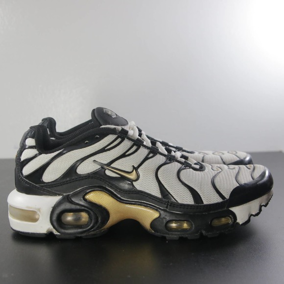 Nike Shoes - Nike Air Max Plus White Low Women's Sneakers 003468 Size 6youth/7.5womens